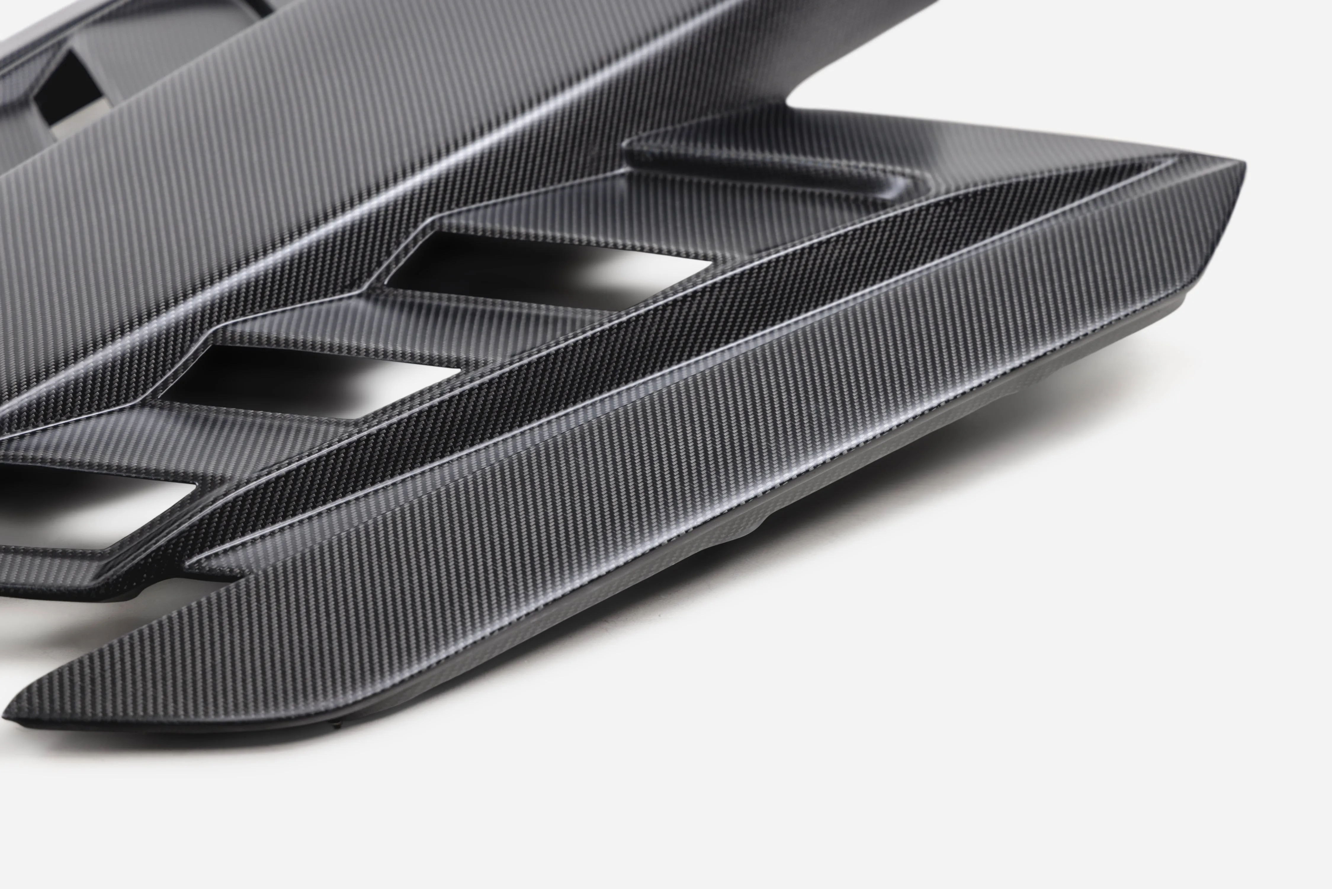 2020-2024 Chevrolet Corvette C8 Dry Carbon Roof Scoop