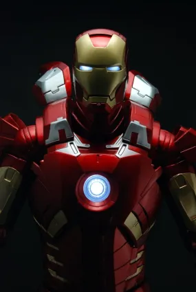 Iron Man Avengers 1/4 scale action figure by NECA