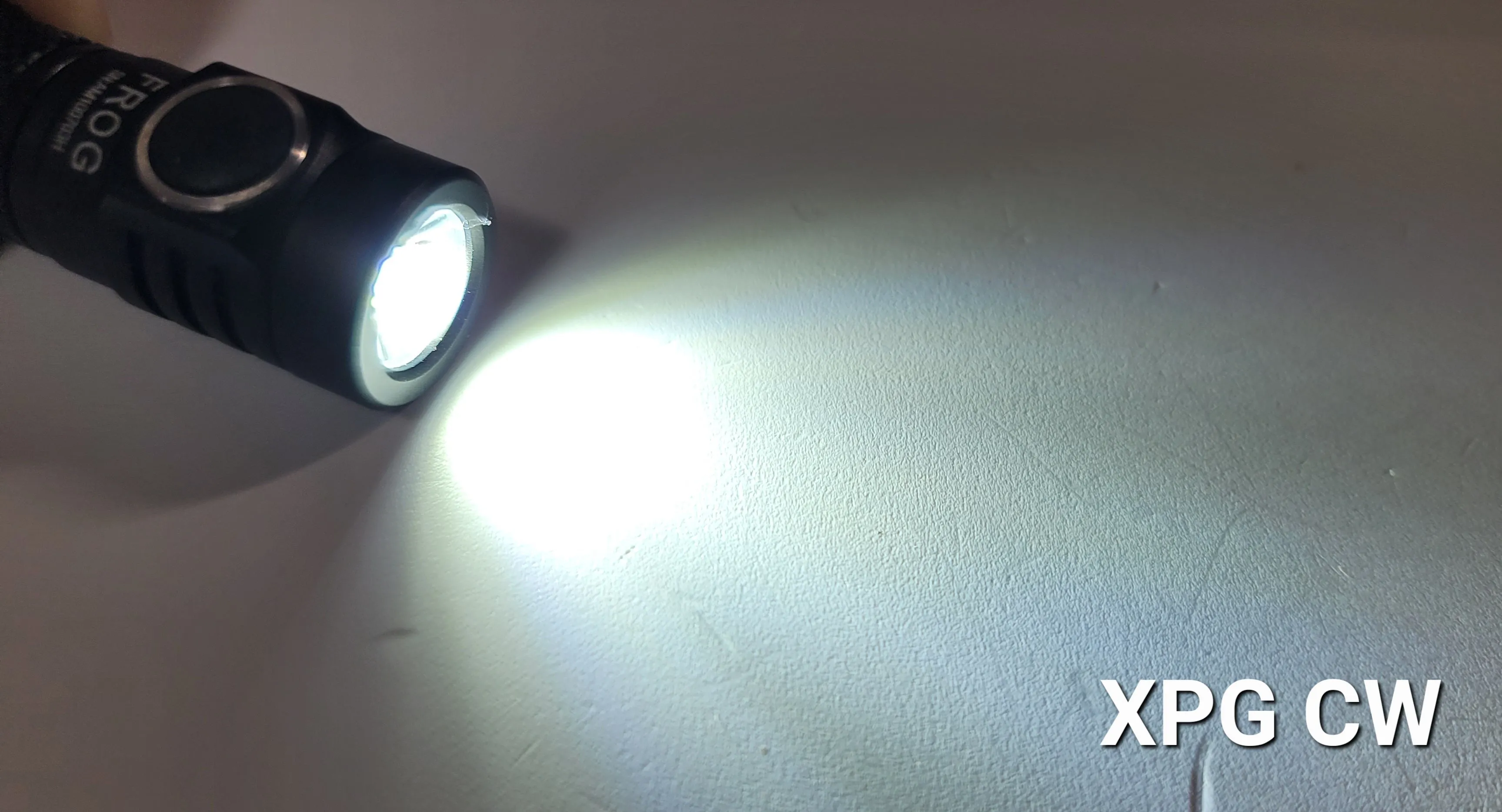 Lumintop Frog 570 Lumens 10180 10440 EDC Flashlight