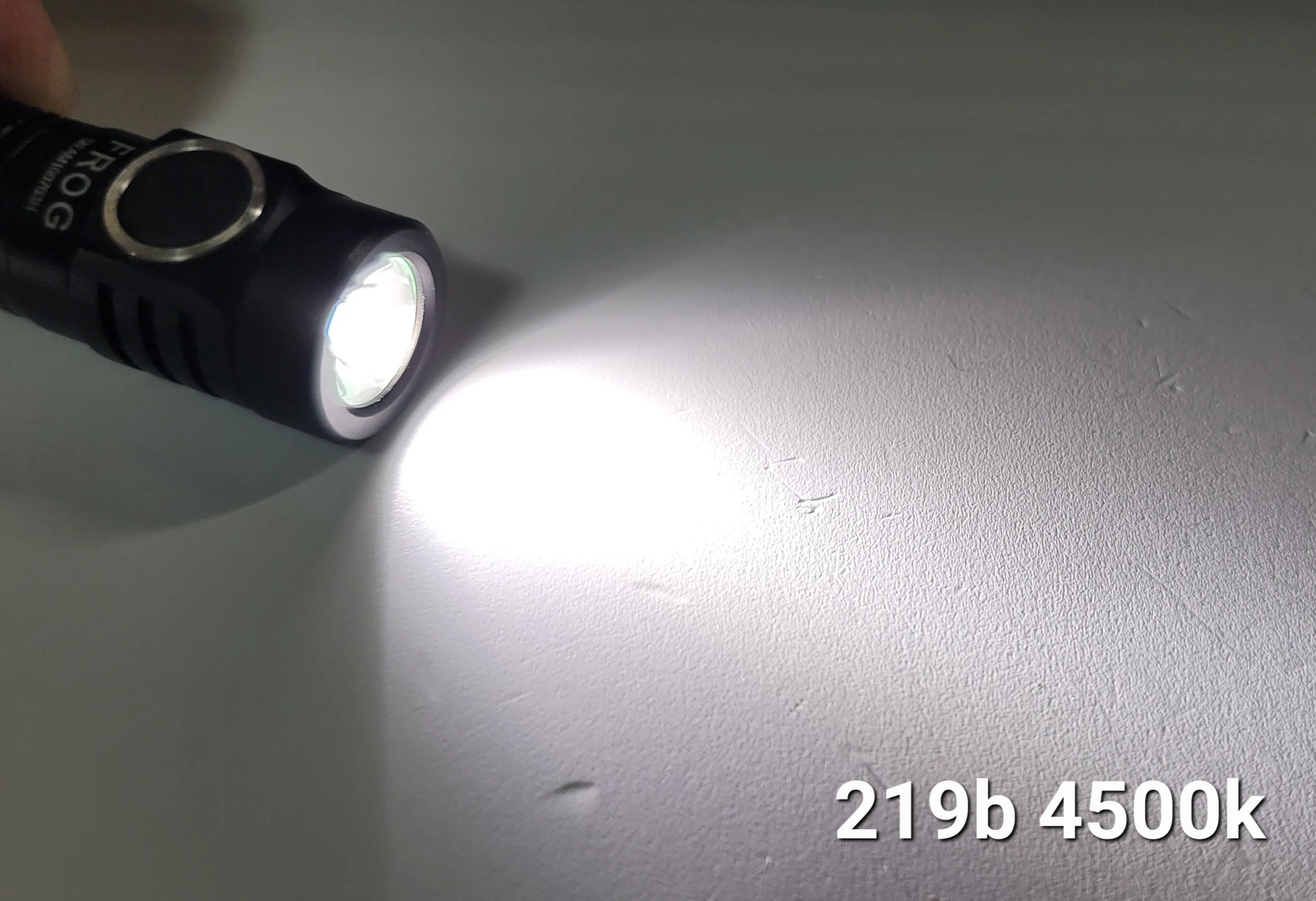 Lumintop Frog 570 Lumens 10180 10440 EDC Flashlight