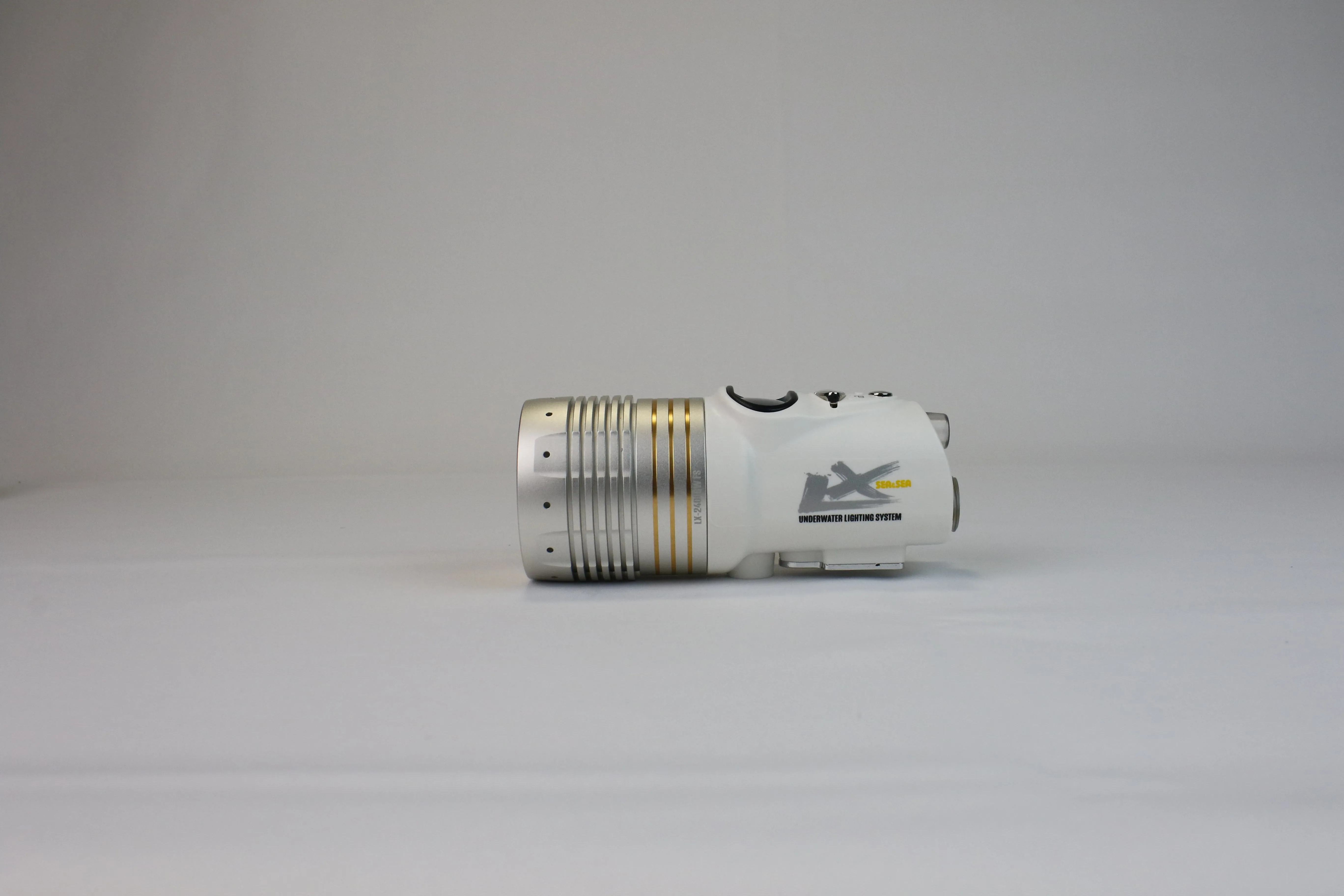 Sea & Sea LX-2400SW FS