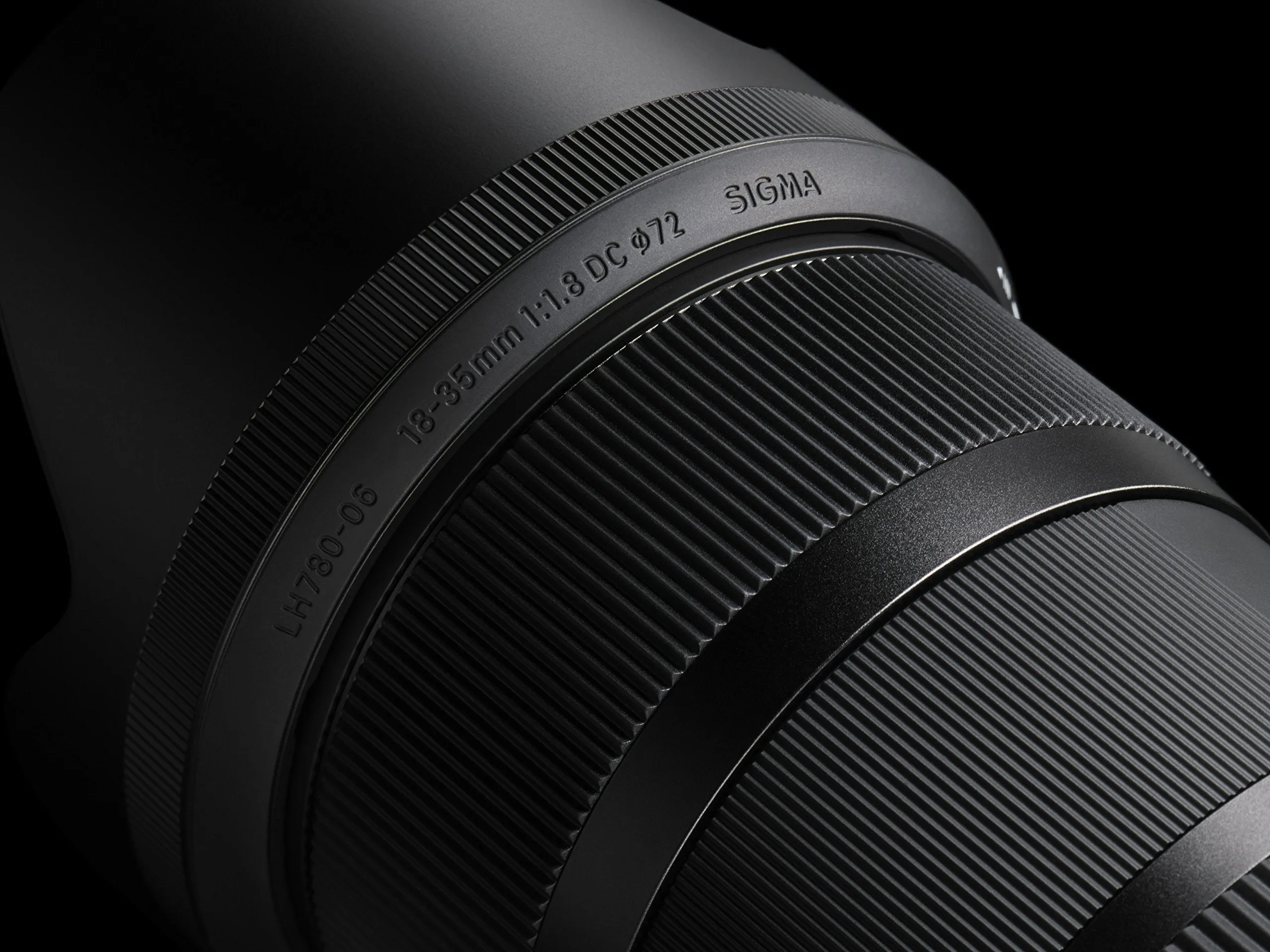 Sigma 18-35mm f/1.8 DC HSM Art Lens (Canon)