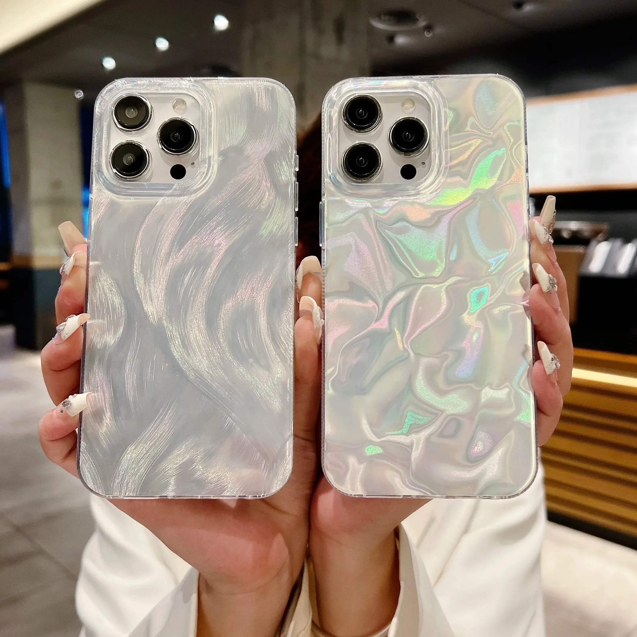 Uakiss Luxury Laser Silver Gradient Phone Case For iPhone 15 13 11 12 14 Pro Max 15 7 8 Plus XR X XS Camera Protective Shockproof Cover
