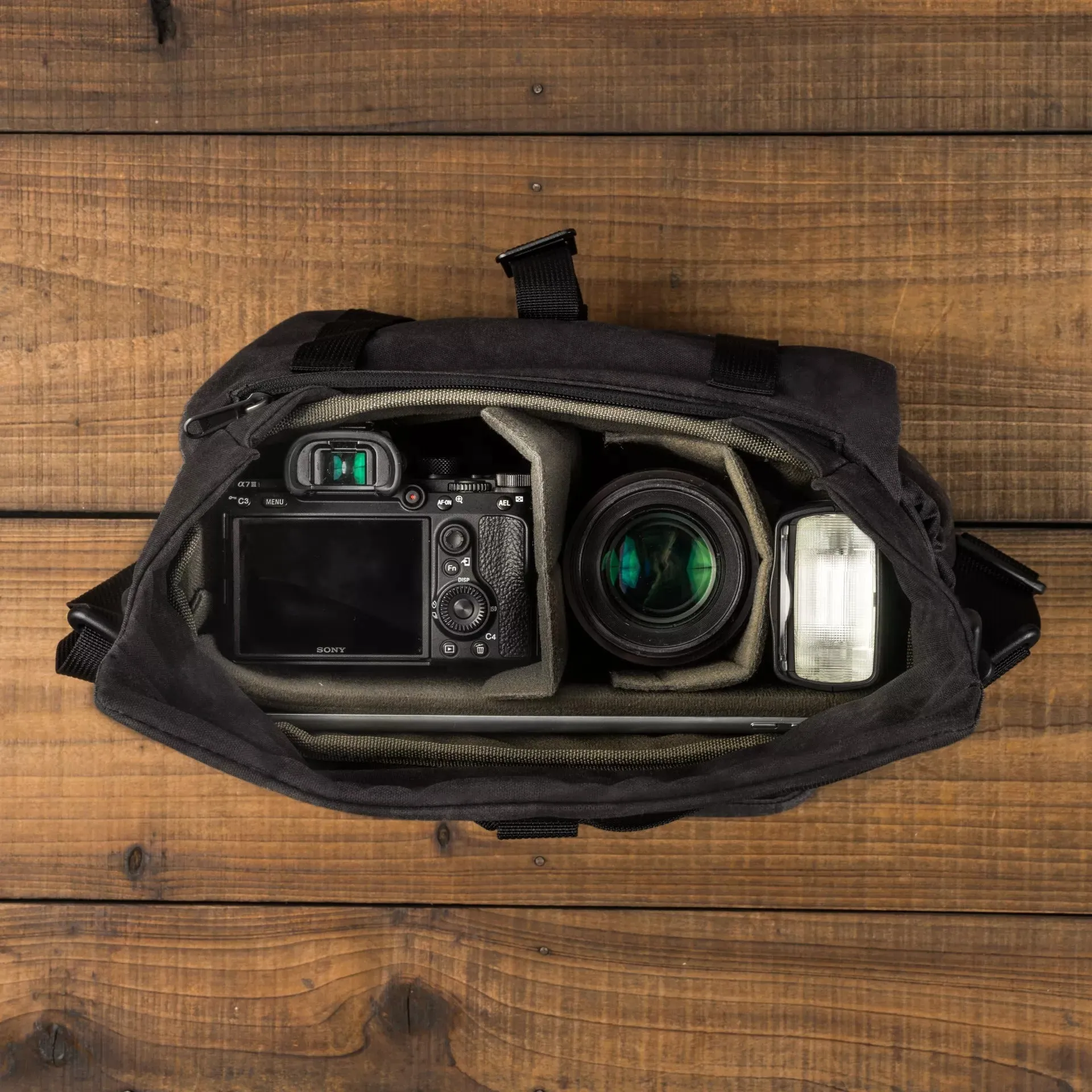Wotancraft Pilot Travel Camera Bag 7L